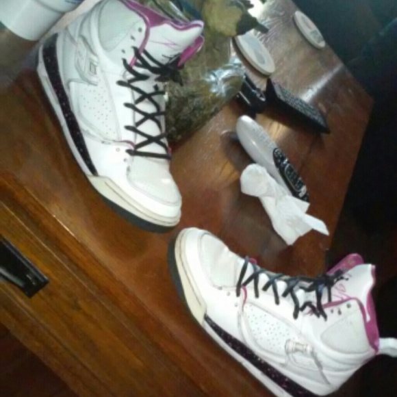 Jordan Flights - Picture 2 of 4