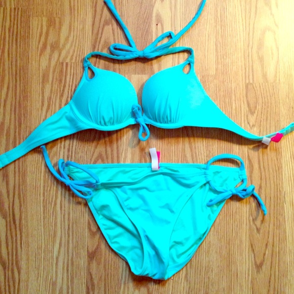 VICTORIAS SECRET BIKINI