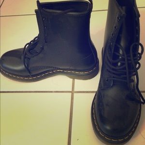 NWOT DOC MARTENS BLACK