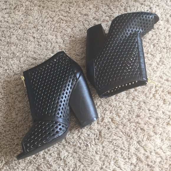 SOLD - Picture 2 of 4