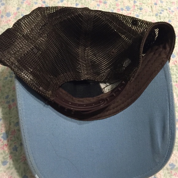 Baseball cap - Picture 2 of 2