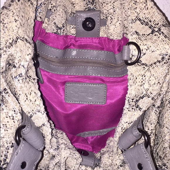 Handbag - Picture 3 of 3