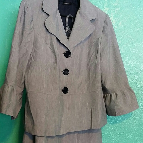 **Bundled**  Courtenay Dress Suit - Picture 2 of 3