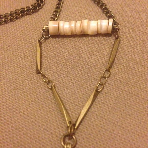 ❌S O L D❌ {Handmade} Quartz & Amber Shell Necklace - Picture 2 of 4