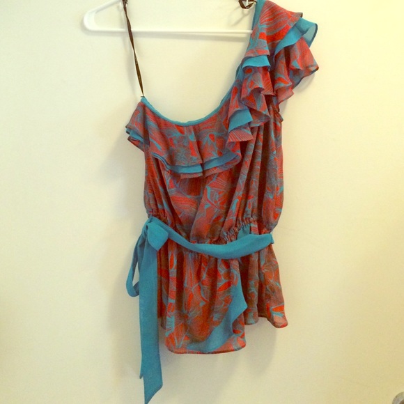 bebe One Shoulder Top - Picture 1 of 3