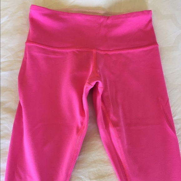 ❌SOLD❌Lululemon reversible wonder under pink pants