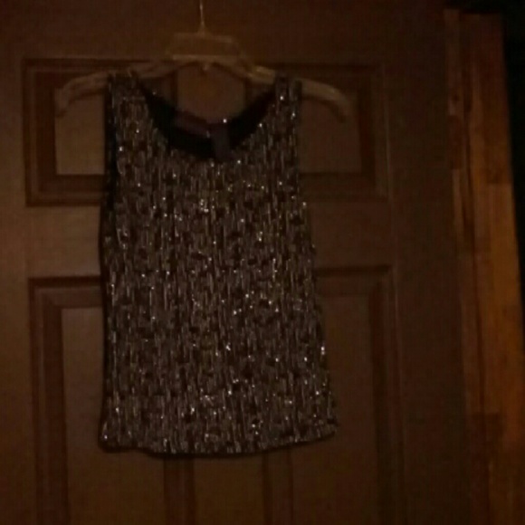 Top - Picture 2 of 3