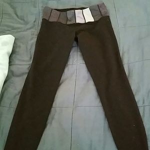 Lululemon yoga pants