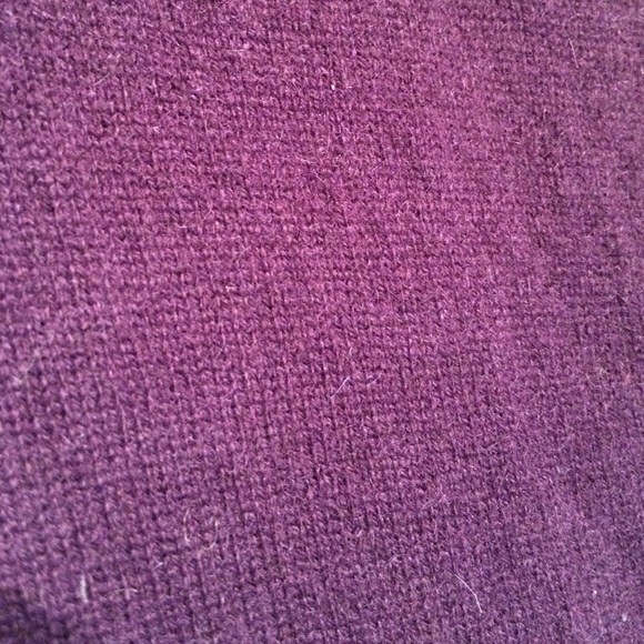 Cashmere sweater v neck   Xs. - Picture 4 of 4
