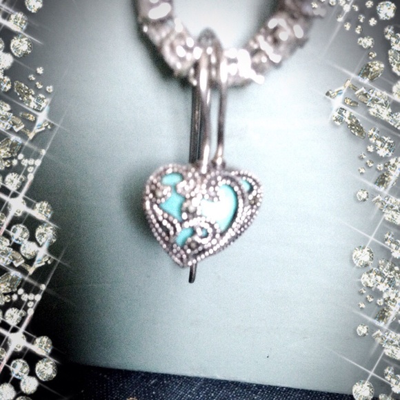 💕HOST PICK💕 Lovely Marcasite Turquoise Earrings