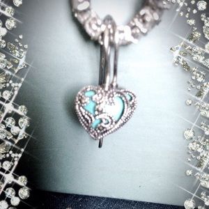 💕HOST PICK💕 Lovely Marcasite Turquoise Earrings