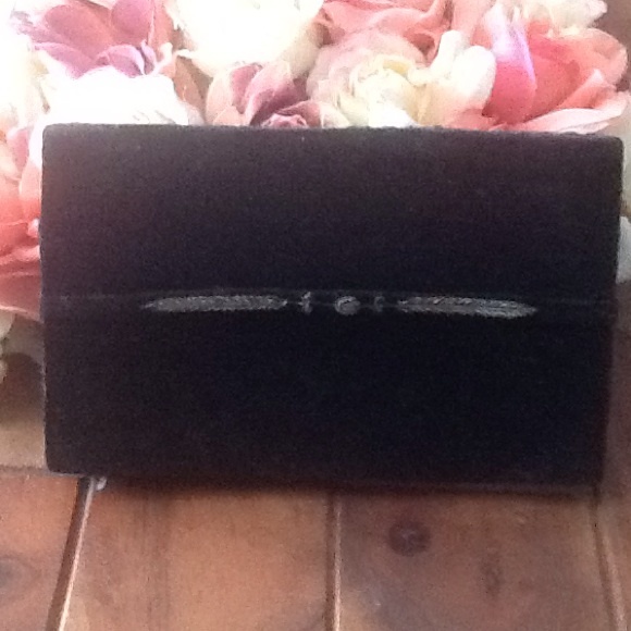 Elegant vintage handbag embossed in gold thread. - Picture 2 of 2