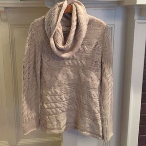 Banana Republic sweater size M