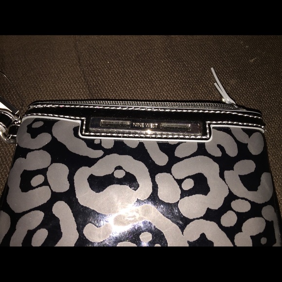 Nine West - Picture 2 of 3