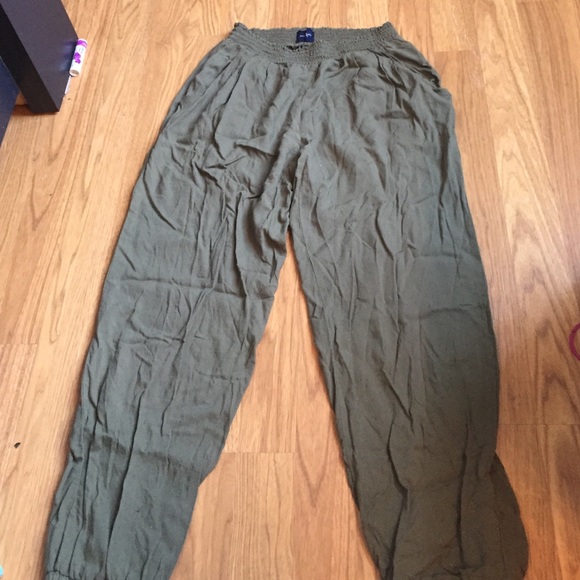 American Eagle Outfitters Pants - Baggy joggers