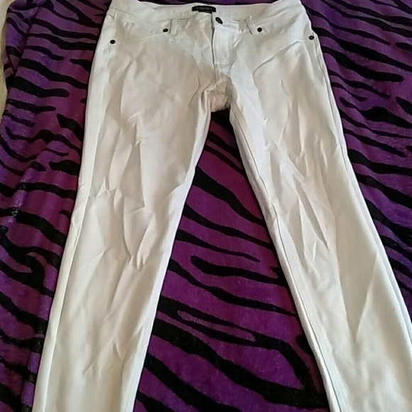 White jeggings
