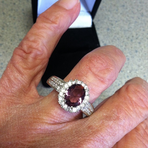 Ring - Picture 4 of 4