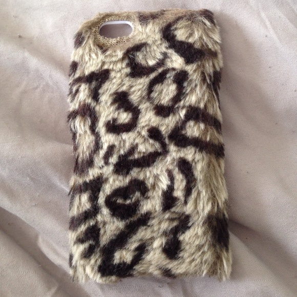 Accessories - Furry iPhone 5 case !