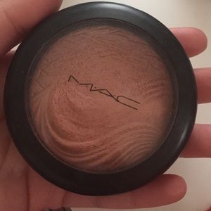 Extra Dimension Skinfinsh