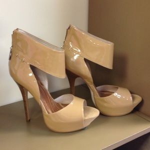 Matiko tan Leather Pump
