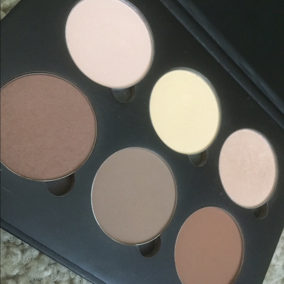 Anastasia Contour Kit - Picture 3 of 3