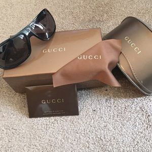Brand new black Gucci sunglasses