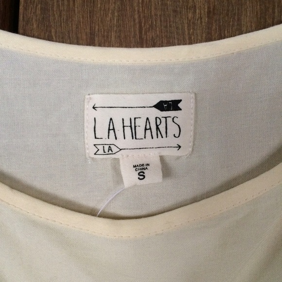 PacSun LA Hearts Tank - Picture 3 of 3