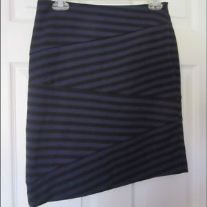 Comfortable striped pencil skirt