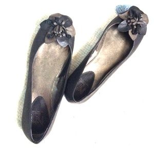 Suzy style black Flats with flower on toes