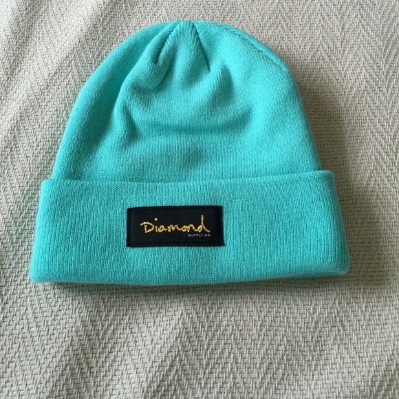 New Diamond Supply Co. Beanie. 😊💗