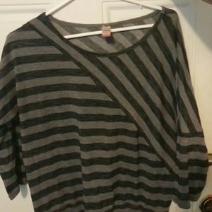No boundaries shirt