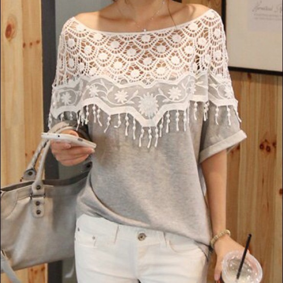 Tops - 🎉HP FESTIVAL 4/2🎉 Crochet Collar Batwing TShirt