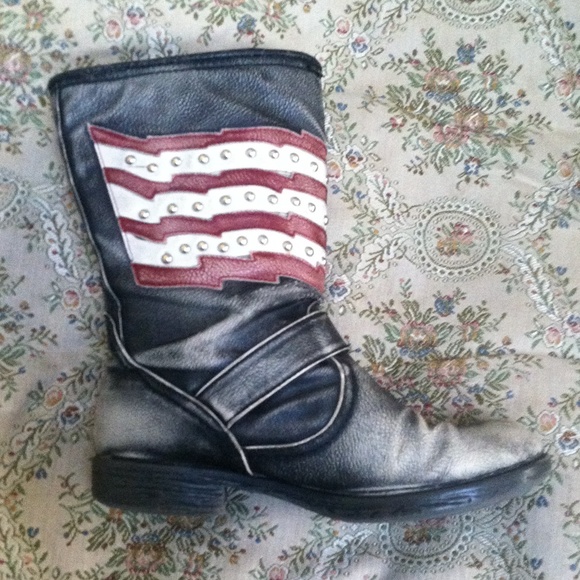 American Rag Boots - Picture 2 of 3