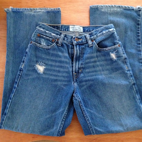 American Eagle Outfitters - Picture 2 of 4