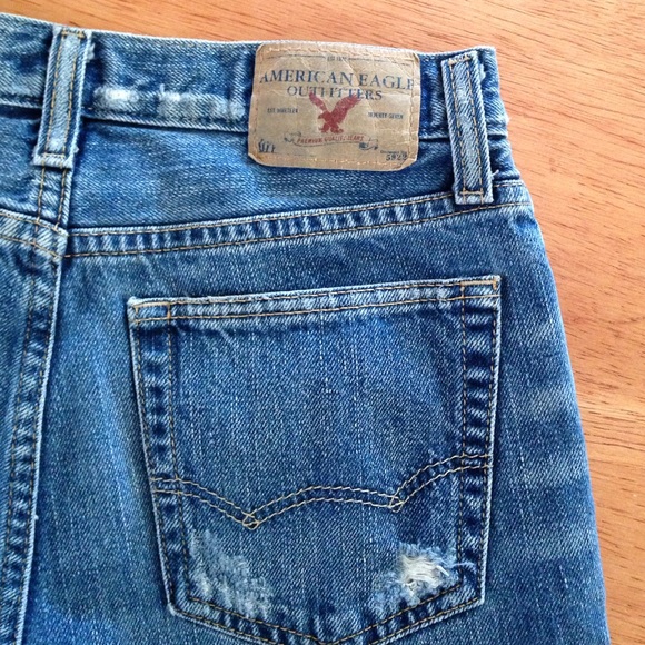 American Eagle Outfitters - Picture 4 of 4