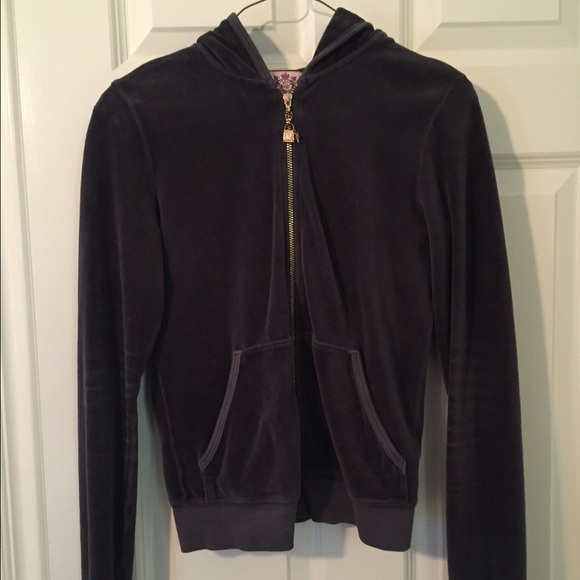 REAL JUICY COUTURE SWEATSHIRT