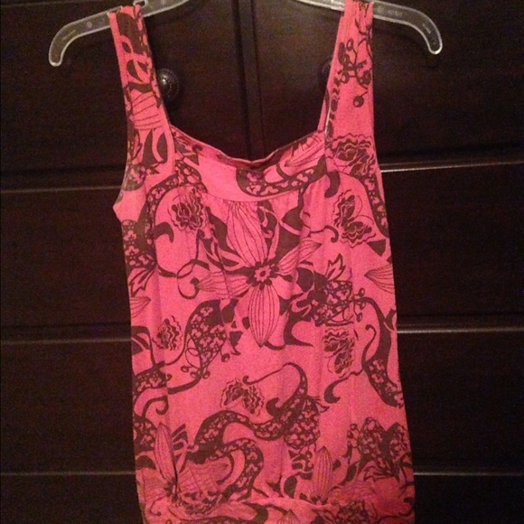 Dark Salmon tank
