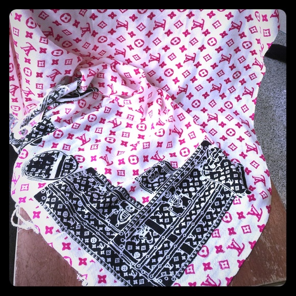 Louis Vuitton scarf