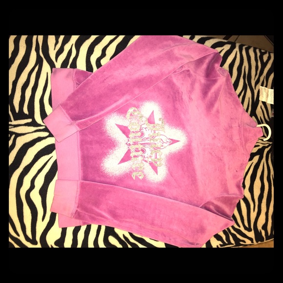 Juicy couture jacket worn 2 times its too big.
