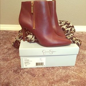 Cute Jessica Simpson "Lafay" booties!