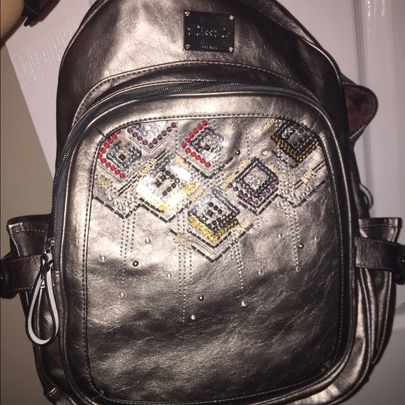show me backpacks