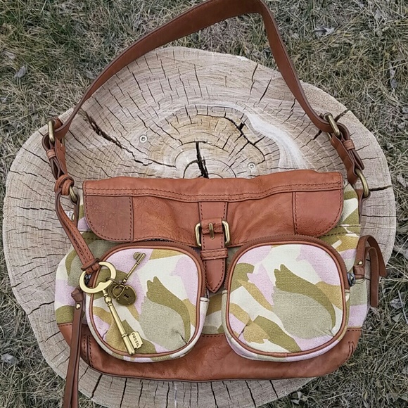 Fossil purse in camo