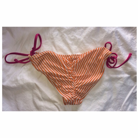 Striped Bikini - Picture 4 of 4