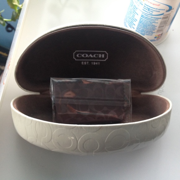 coach sunglass case