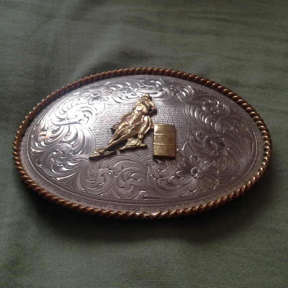 barrel racing belt buckle