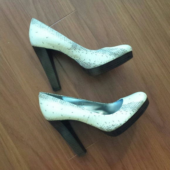 Calvin Klein Snakeskin Heels - Picture 1 of 4