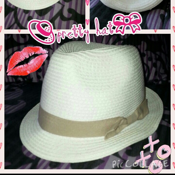 Cute hat with bow on the side