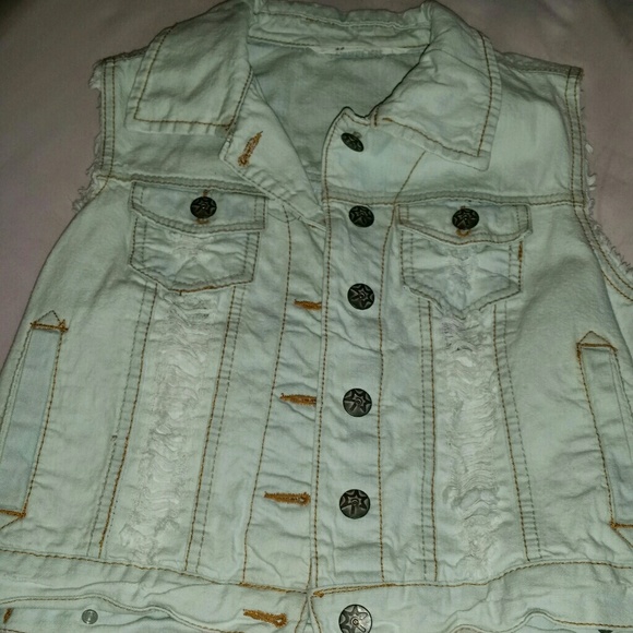 SOLD!!! Jean vest