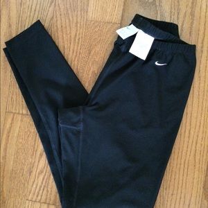 Women's Nike Pant (tight fit/leggings) Medium