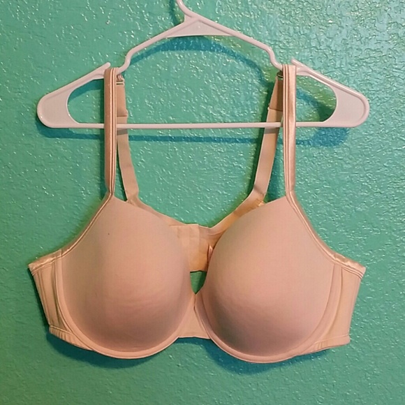 Cacique bone colored bra